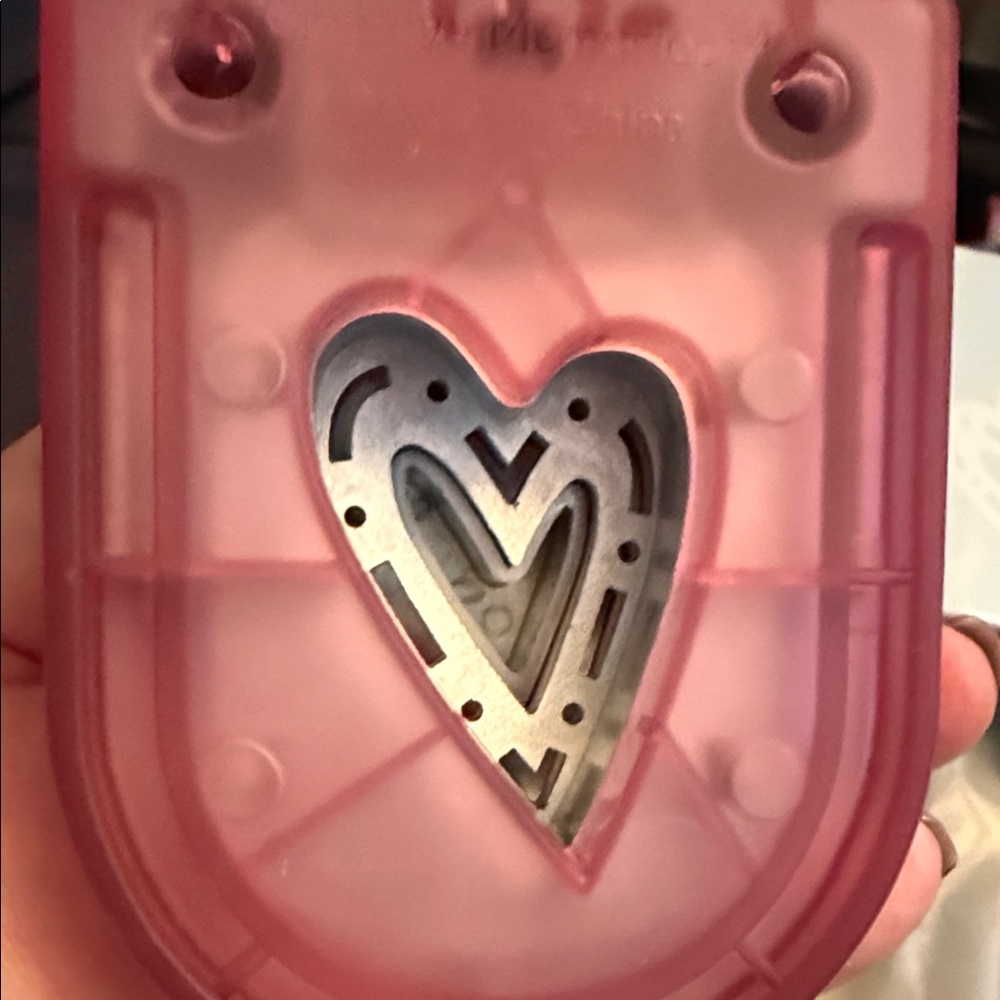 Creative Memories Pink VR Accessory - Picture 2 of 4